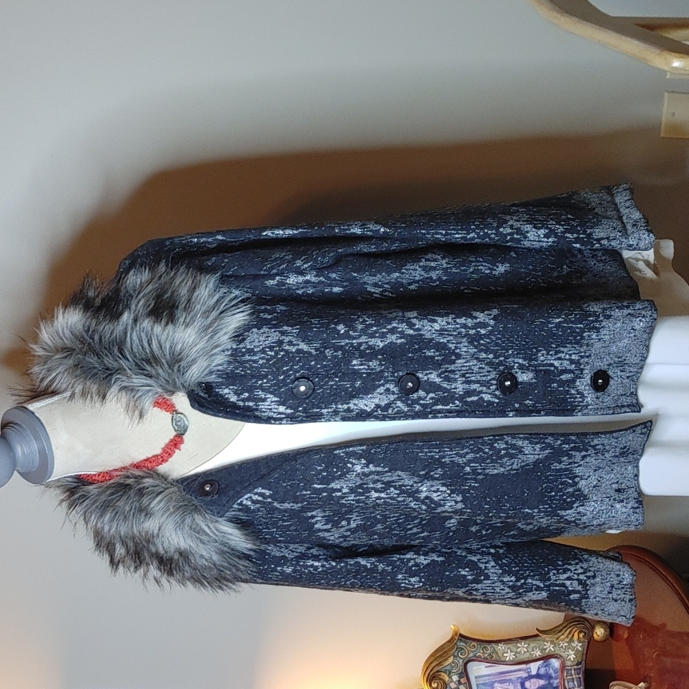 Chico's cardigan with faux fur collar